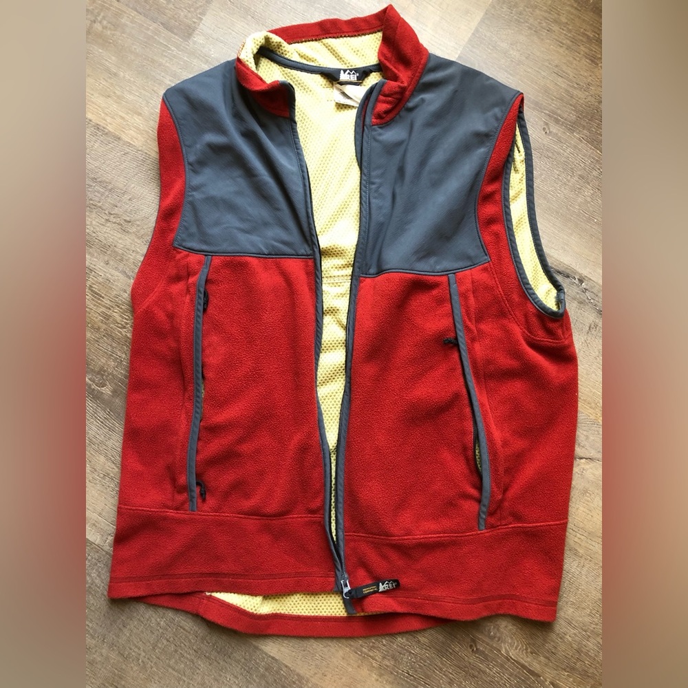 REI mens XL fleece jacket vest red and gray outdoor hiking